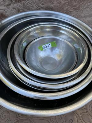 Seven Mixing Bowls Nesting Set