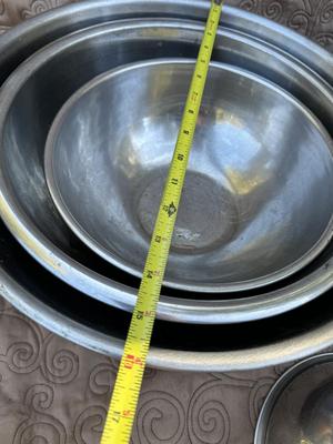 Seven Mixing Bowls Nesting Set