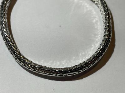 Vintage Sterling Silver Very Heavy Cable Bracelet 8" Long 38.7 Grams TW in Very Good Preowned Condition.