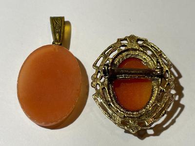 Pair of Vintage & Newer Modern Cameos in Good Preowned Condition as Pictured.