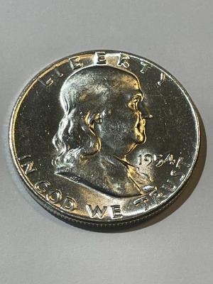 1954-P BU CONDITION FRANKLIN SILVER HALF DOLLAR AS PICTURED.