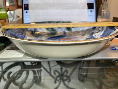 Japanese Koi Fish Motif 12" Diameter Decorative Bowl Hand Painted in VG Preowned Condition.