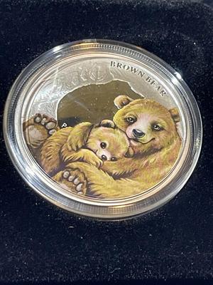 Australian MOTHER'S LOVE BEAR 2014 Proof Colorized 1/2 Ounce .999 Fine Silver Coin Limited to 10,000 as Pictured.