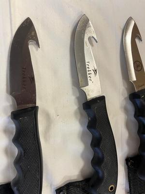 Gut Hook Hunting Knives