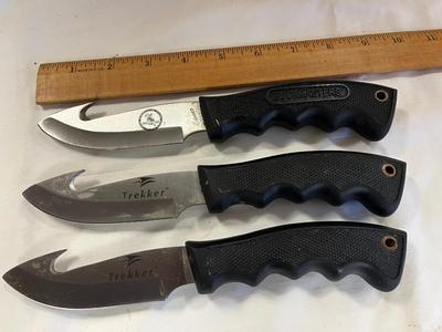 Gut Hook Hunting Knives
