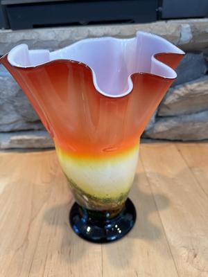 Beautiful Murano Hand Blown Hankerchief Multicolored Vase