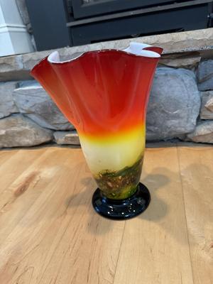 Beautiful Murano Hand Blown Hankerchief Multicolored Vase
