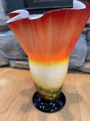 Beautiful Murano Hand Blown Hankerchief Multicolored Vase