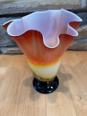 Beautiful Murano Hand Blown Hankerchief Multicolored Vase