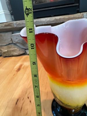 Beautiful Murano Hand Blown Hankerchief Multicolored Vase