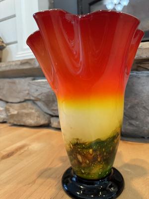Beautiful Murano Hand Blown Hankerchief Multicolored Vase