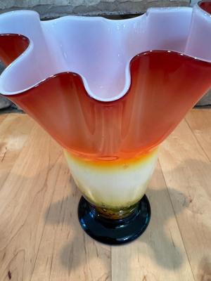 Beautiful Murano Hand Blown Hankerchief Multicolored Vase