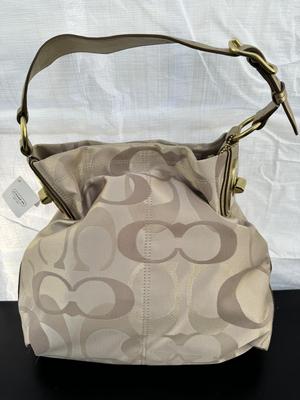 Authentic Coach Tote Signature Hand Bag - New with Tags