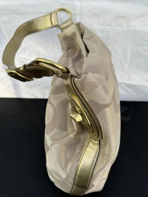 Authentic Coach Tote Signature Hand Bag - New with Tags