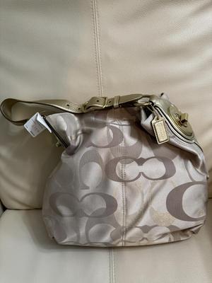 Authentic Coach Tote Signature Hand Bag - New with Tags