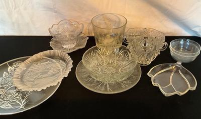 Glass serving dishes/bowls
