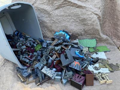 Huge Tub - Dragon LEGO Lot (Lego Building Pieces Only / From Multiple Sets)