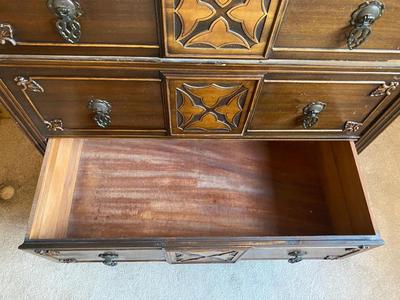 ANTIQUE HUNTLEY SIMMONS CHEST OF DRAWERS