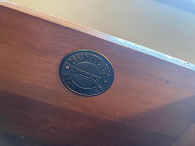 ANTIQUE HUNTLEY SIMMONS CHEST OF DRAWERS