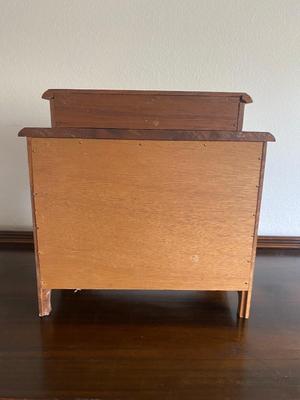 6 FELT LINED DRAWER WOODEN JEWELRY BOX
