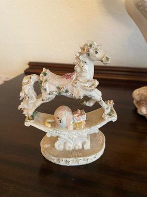 LARGE CAROUSEL HORSE WITH 2 SMALL HORSES