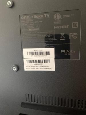 32” Onn ROKU SMART TV W/REMOTE