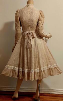 Vtg 1970s Gunne Sax midi Prsirie dress