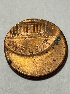 OFF-CENTER ERROR LINCOLN CENT AS PICTURED.