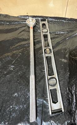 Level and socket driver
