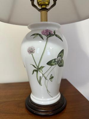 Queen’s Hidden Garden Table Lamp
