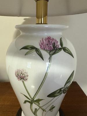 Queen’s Hidden Garden Table Lamp