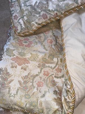BEAUTIFUL FULL SIZE COMFORTER-PILLOW SHAMS-THROW PILLOWS