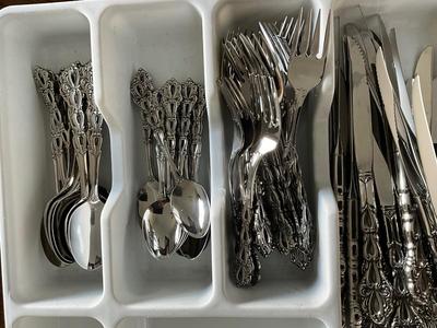 Large Oneida Community Stainless Silverware Set