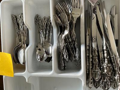Large Oneida Community Stainless Silverware Set
