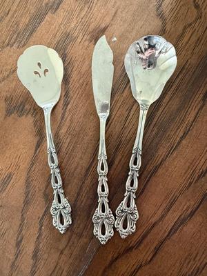 Large Oneida Community Stainless Silverware Set
