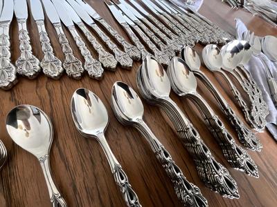 Large Oneida Community Stainless Silverware Set