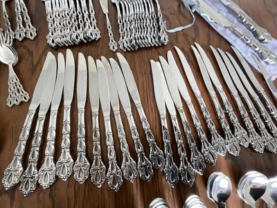 Large Oneida Community Stainless Silverware Set