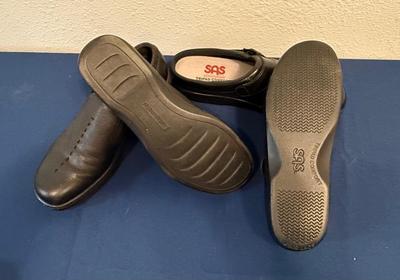 SAS and Naturalizer Shoes 8.5N