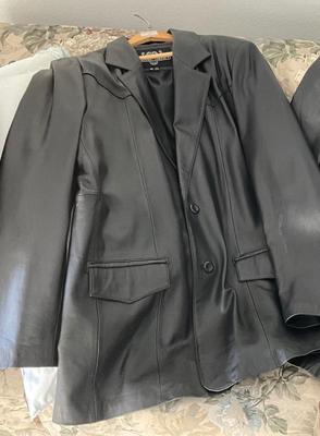 Long leather Gallery coat sz 48L