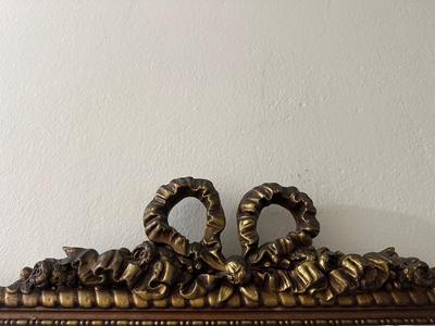 NOYER Giltwood & Ribbon Rose Wall Mirror