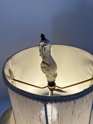 Vintage Victorian Figural Porcelain Lamp