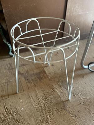 Plant stand
