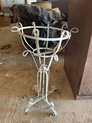 Plant stand