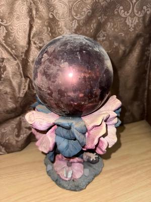 Small glazing ball yard art
