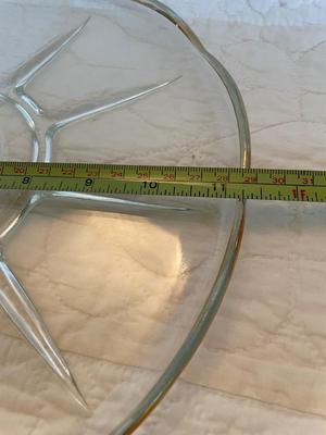 Glass divided plate