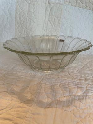 Ruffle edged serving bowl