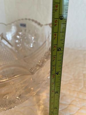 Sawtooth edged bowl