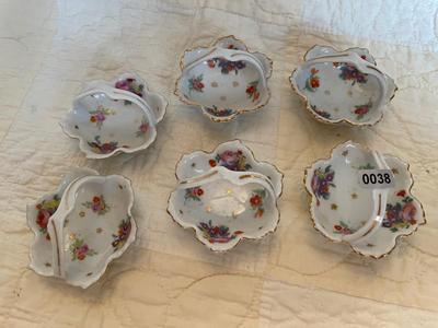 Little glass baskets