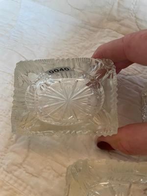 Rectangular ashtrays