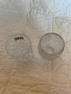 Bud vase-toothpick holder